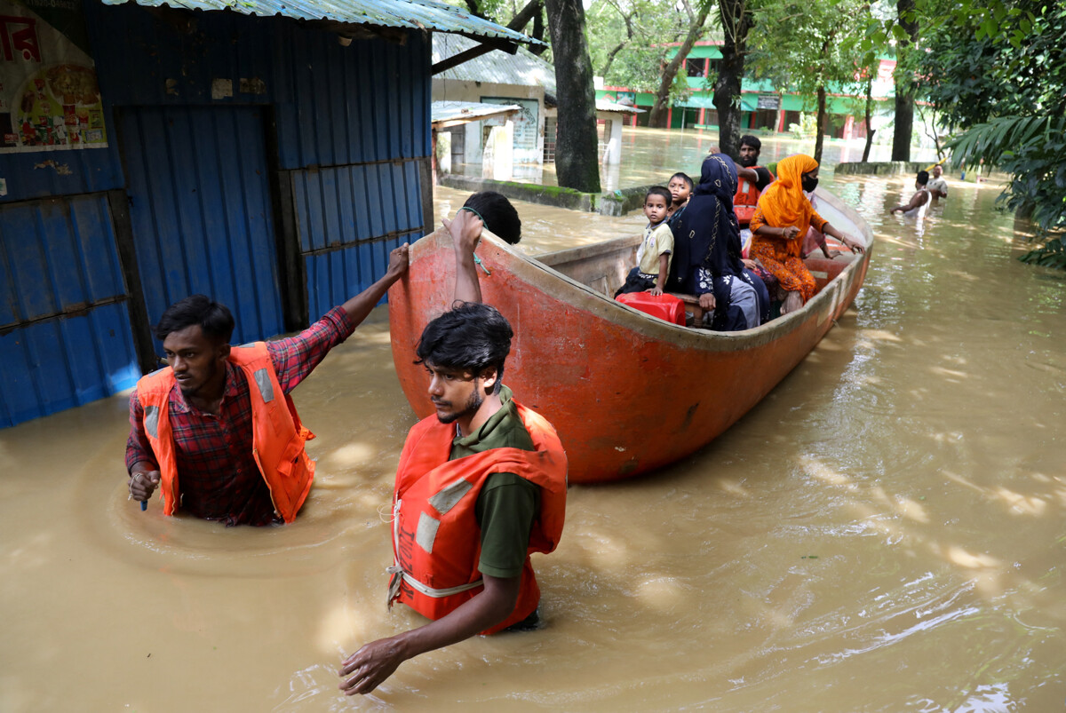 Опустошительные наводнения в Бангладеш, пострадали миллионы