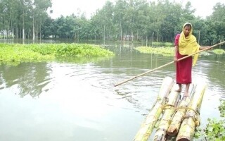 Более полумиллиона человек вынуждены покинуть свои дома из-за разрушительных наводнений на северо-востоке Бангладеш